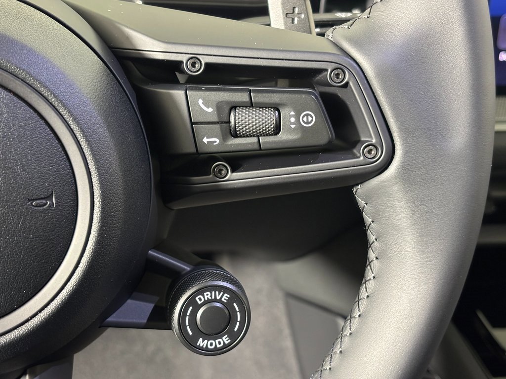 New 2026 Porsche Cayenne S image 26