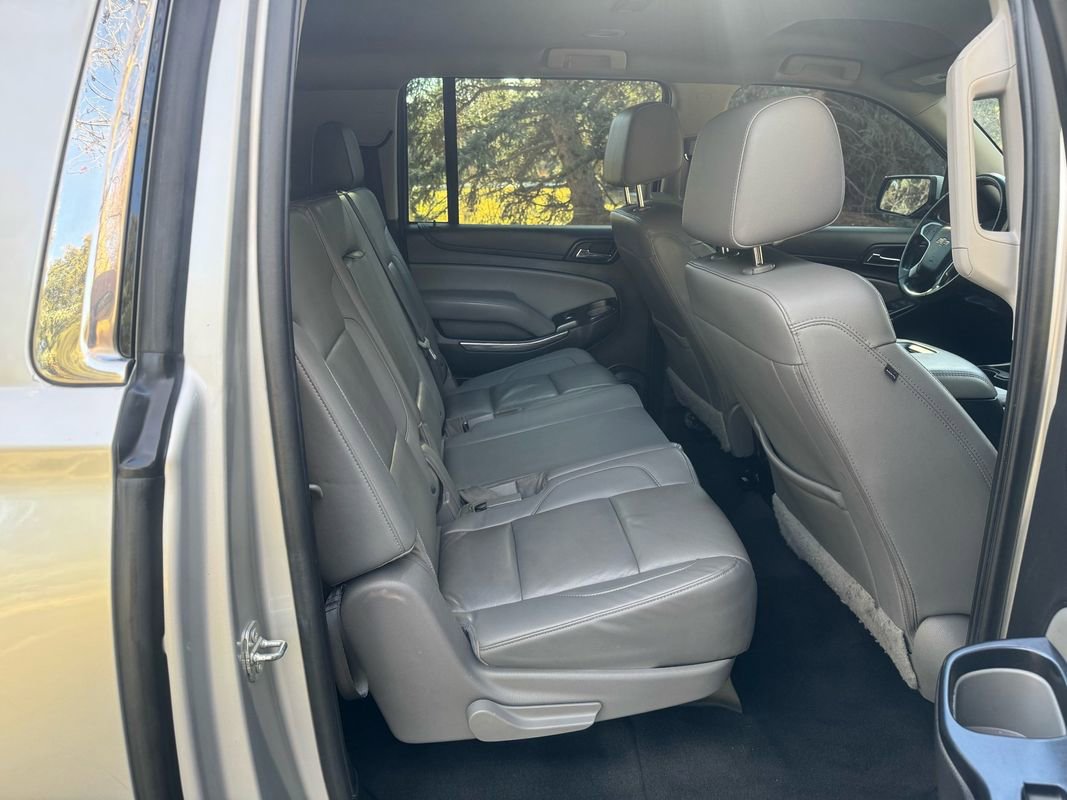 Used 2020 Chevrolet Suburban LT AWD/4WD image 27