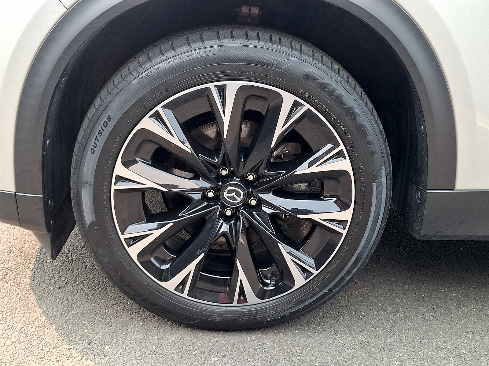 Certified 2024 MAZDA CX-90 Plug-In Hybrid w/ Premium Plus AWD/4WD image 9