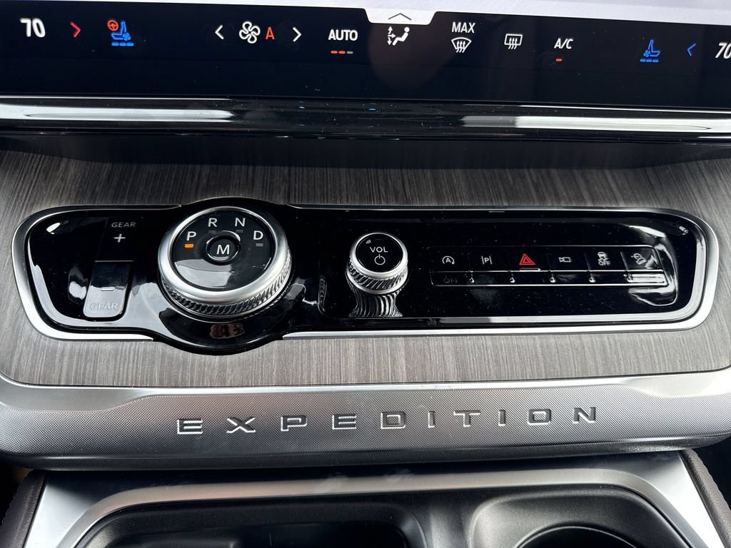 New 2026 Ford Expedition Max Platinum w/ Platinum Ultimate Package AWD/4WD image 22