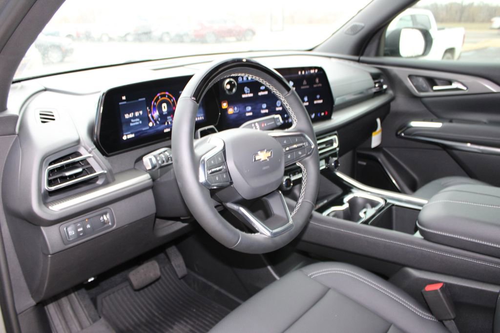 New 2026 Chevrolet Traverse LT w/ Enhanced Driving Package image 14