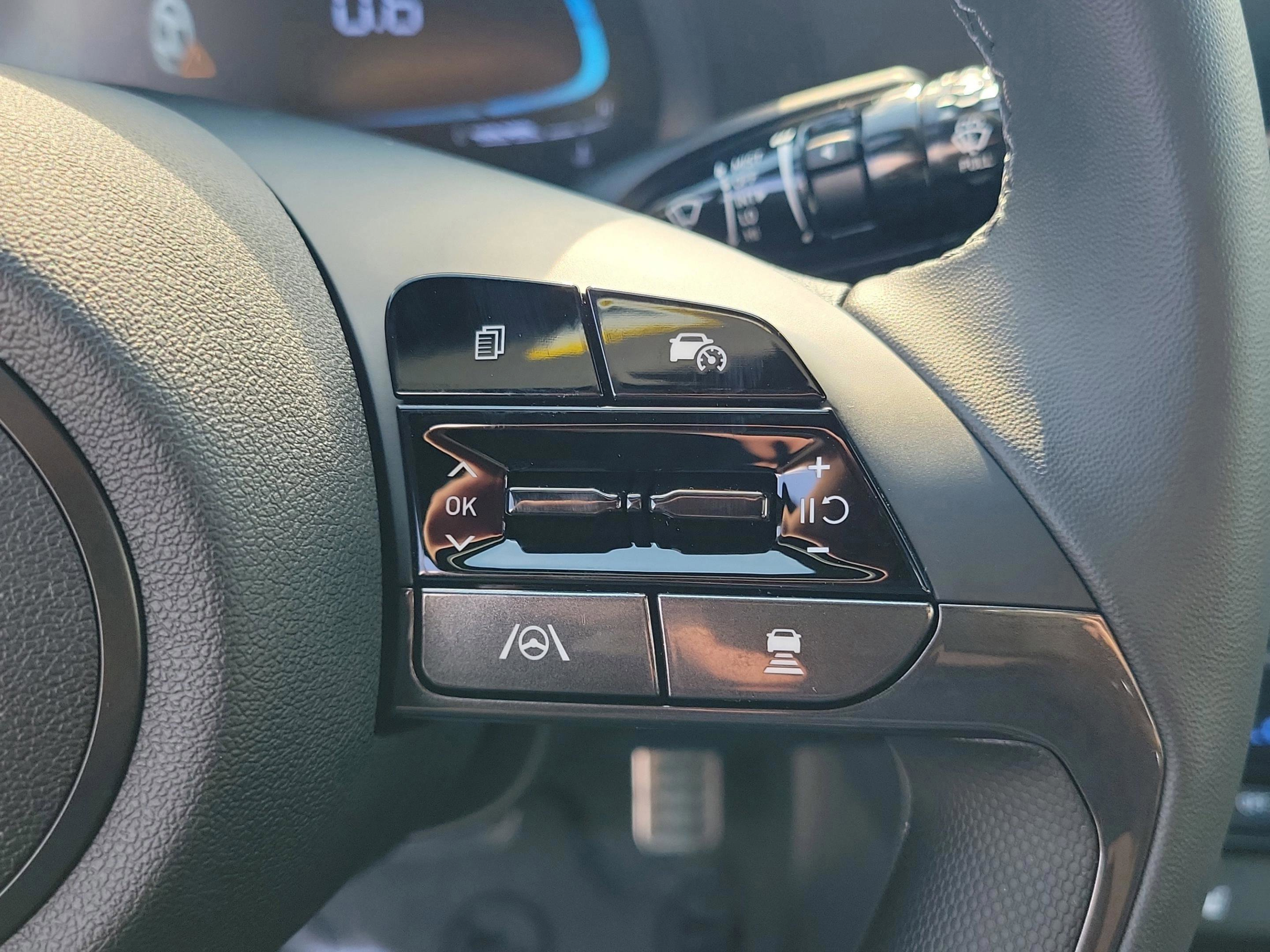 New 2026 Hyundai Elantra SEL Sport Premium FWD image 18