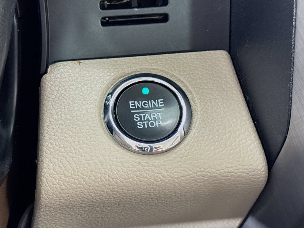 Used 2019 Ford F350 Limited AWD/4WD image 38