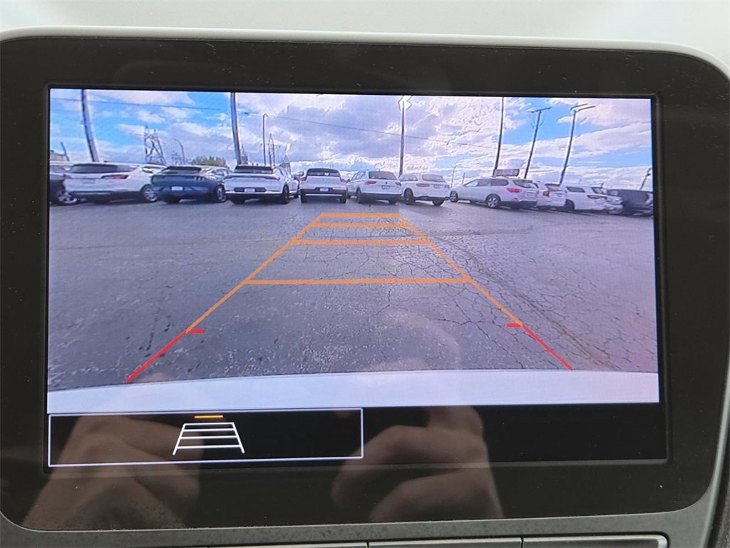 Used 2023 Chevrolet Malibu LT image 3