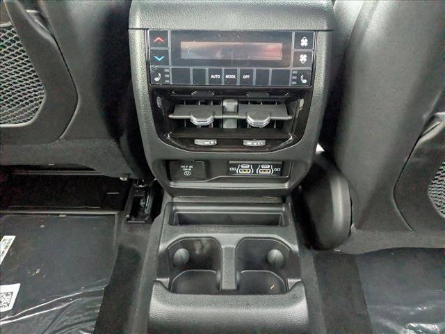 New 2025 Jeep Grand Cherokee L Limited image 17