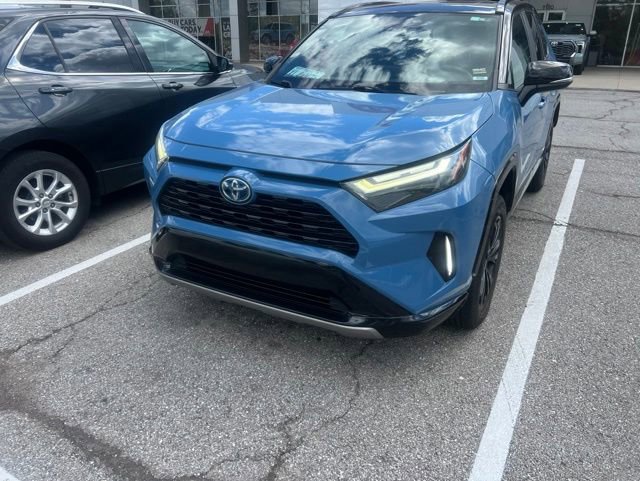 Used 2022 Toyota RAV4 XSE AWD/4WD image 3