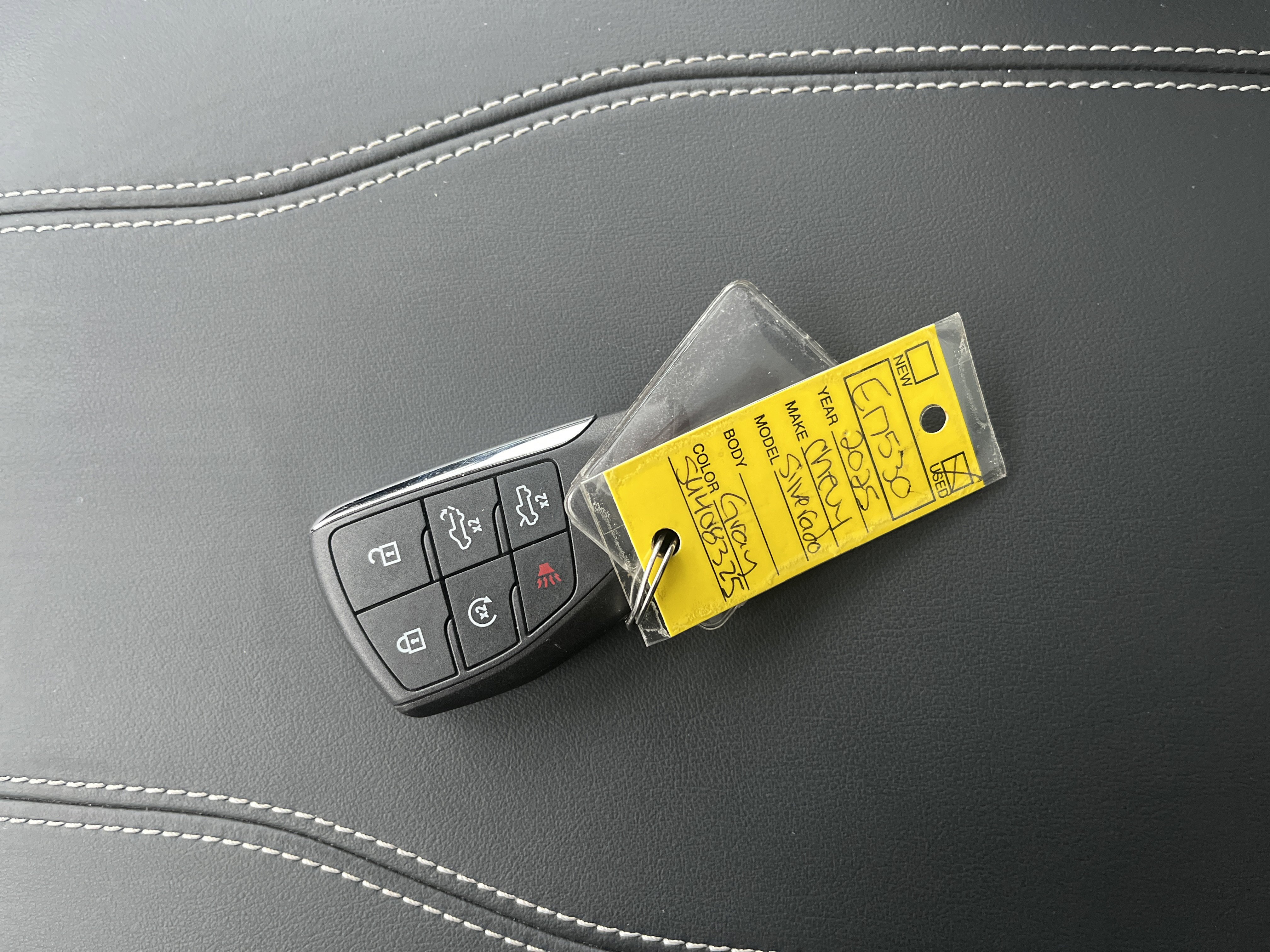 Used 2025 Chevrolet Silverado EV LT w/ LT Premium Package image 40