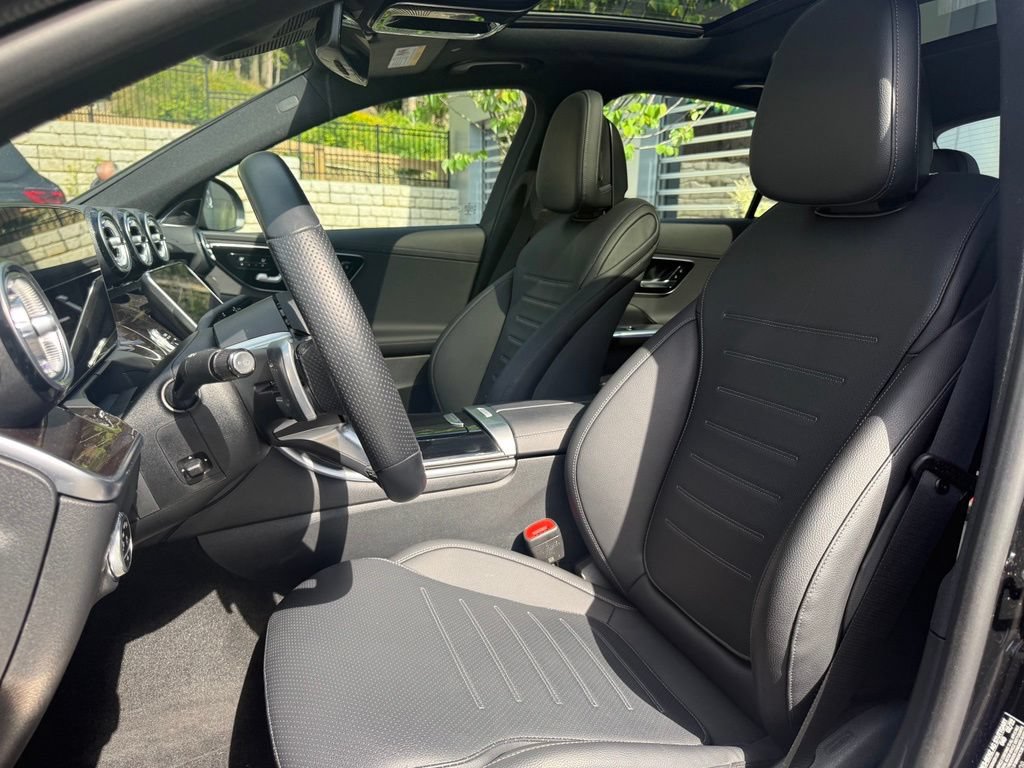Used 2022 Mercedes-Benz C 300 4MATIC Sedan image 24