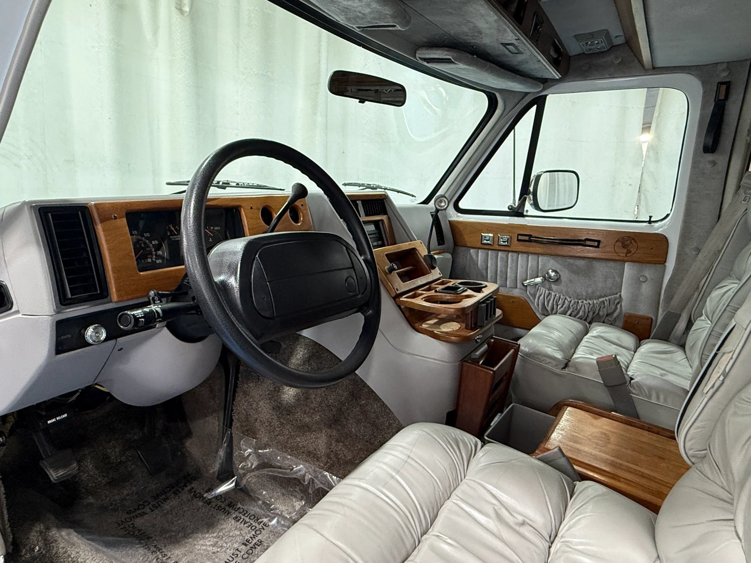 Used 1995 GMC G2500 Vandura RWD image 16