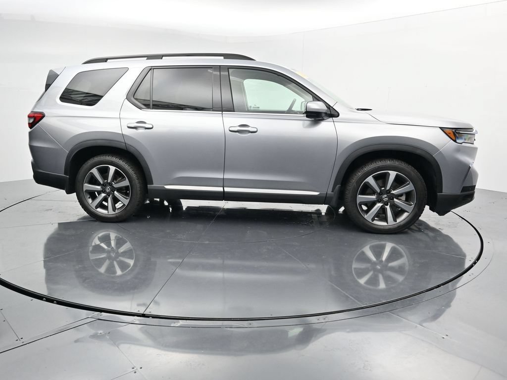 Used 2024 Honda Pilot Elite image 9