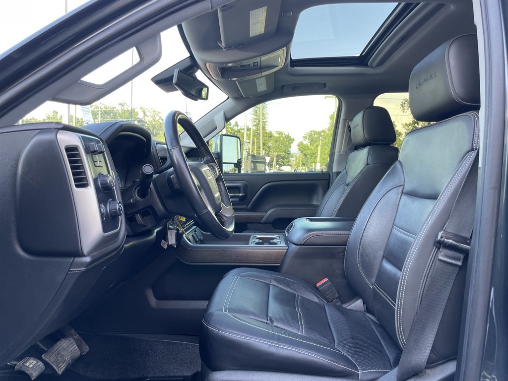 Used 2019 GMC Sierra 2500 Denali w/ Duramax Plus Package image 22