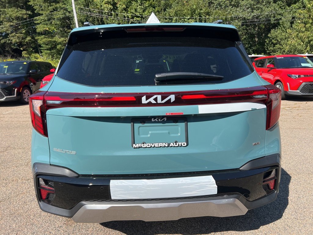 New 2026 Kia Seltos SX w/ SX Sunroof Package image 3