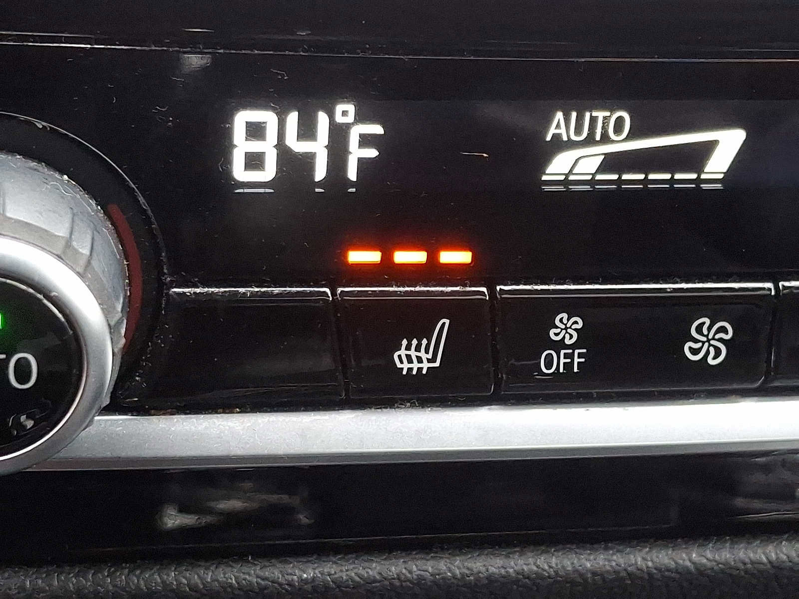 Used 2023 BMW 530i xDrive w/ M Sport Package image 25