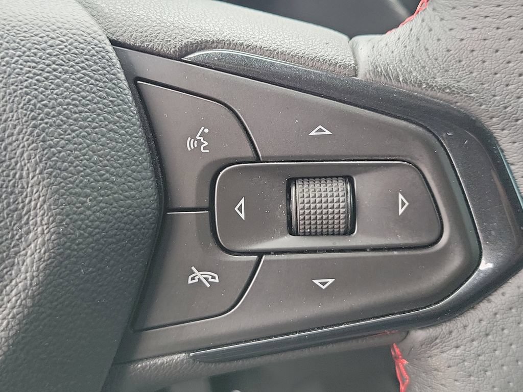 Used 2021 Chevrolet TrailBlazer RS w/ Technology Package FWD image 28