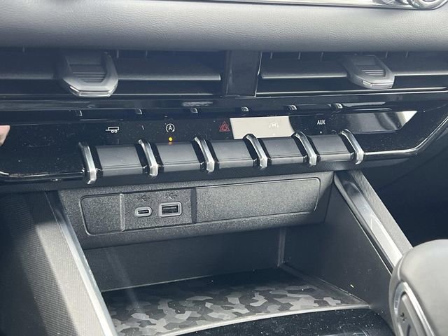 New 2026 GMC Canyon Elevation w/ Convenience Package image 21