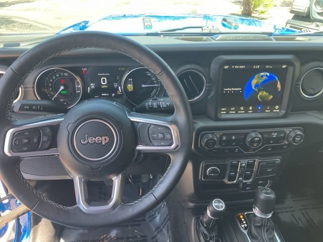 Used 2023 Jeep Wrangler Unlimited Sahara w/ Cold Weather Group AWD/4WD image 4