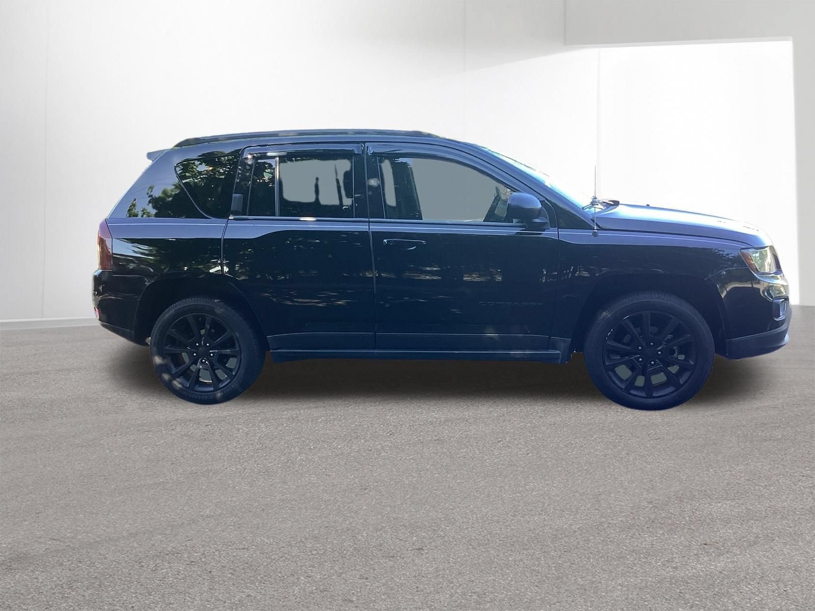 Used 2015 Jeep Compass Sport w/ Power Value Group AWD/4WD image 18