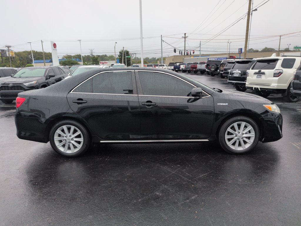 Used 2014 Toyota Camry XLE w/ Leather Package FWD image 7