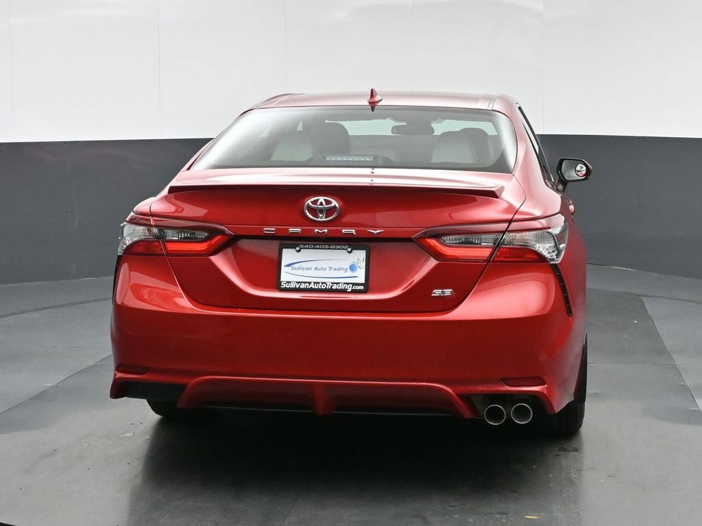 Used 2023 Toyota Camry SE image 6
