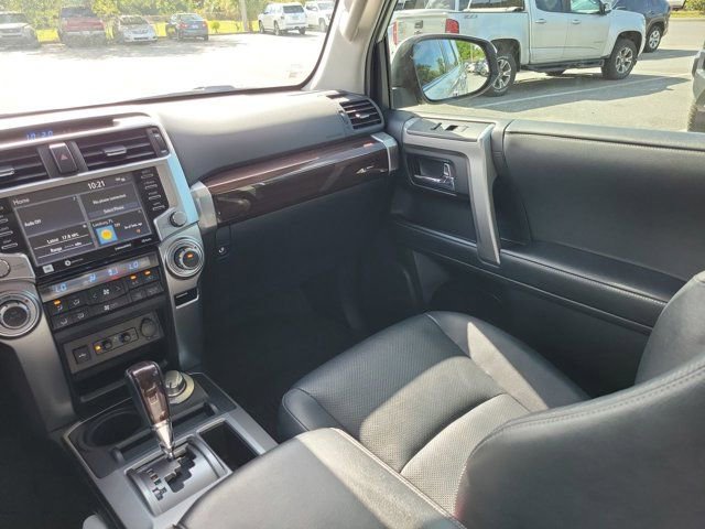 Used 2023 Toyota 4Runner Limited AWD/4WD image 23
