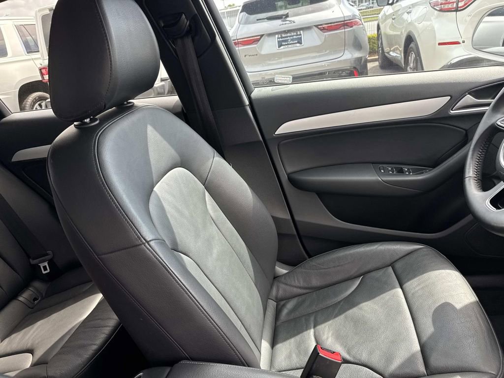 Used 2017 Audi Q3 2.0T Premium w/ Convenience Package image 11