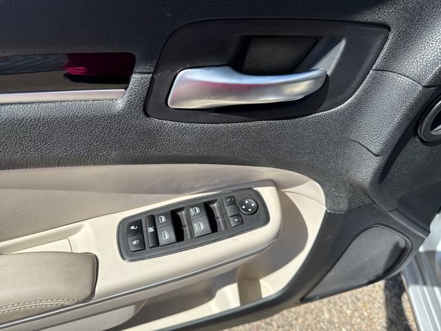 Used 2023 Chrysler 300 Touring w/ Sport Appearance Package RWD image 11