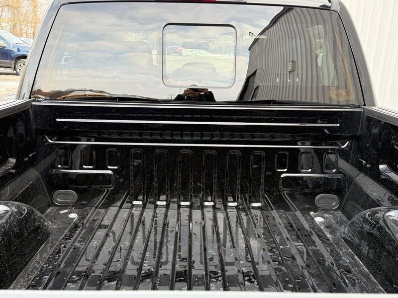 Certified 2022 Ford F150 XLT w/ Equipment Group 302A High image 5