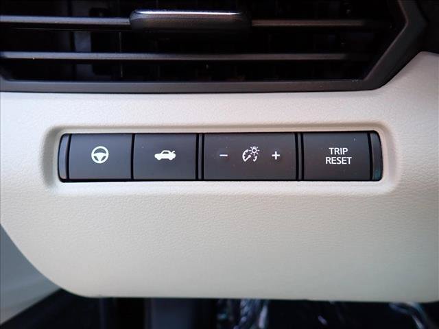 Used 2023 Nissan Altima 2.5 SV w/ SV Premium Package FWD image 15