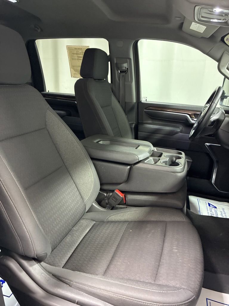 Used 2024 Chevrolet Silverado 2500 LT w/ Convenience Package image 30