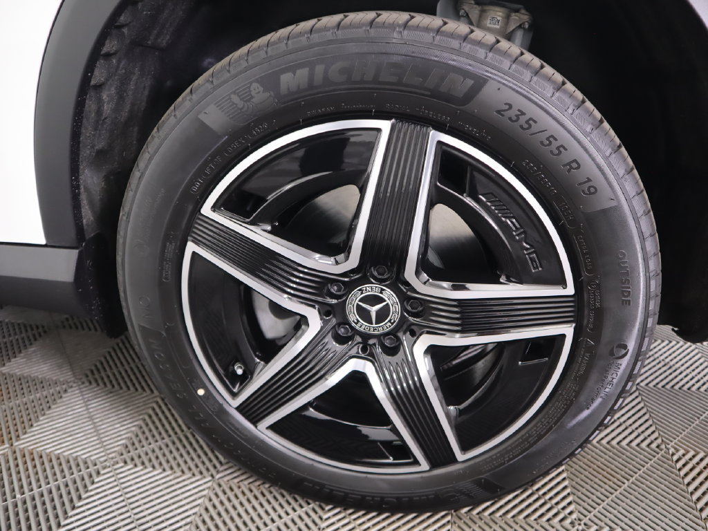 Certified 2026 Mercedes-Benz GLC 300 image 32