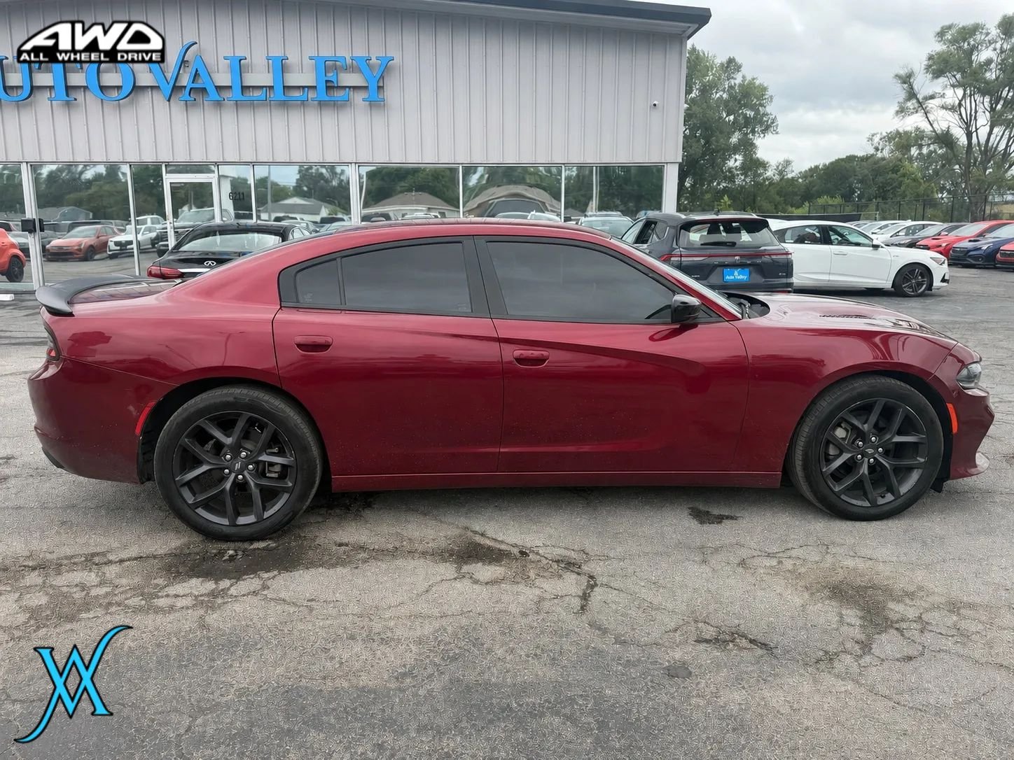 Used 2021 Dodge Charger SXT w/ Blacktop Package RWD image 8