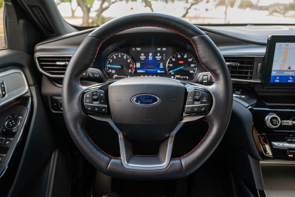 Used 2023 Ford Explorer ST-Line w/ Class IV Trailer Tow Package image 23