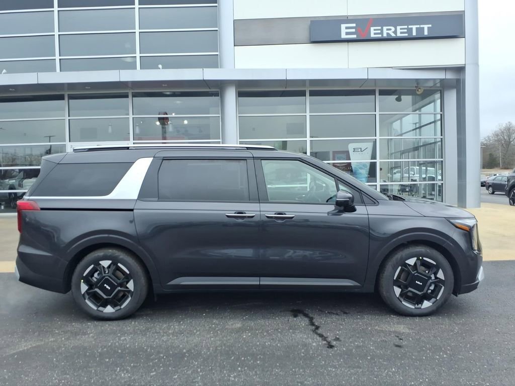 New 2026 Kia Carnival EX image 2