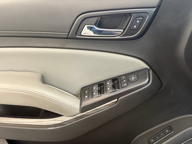 Used 2019 Chevrolet Suburban LT w/ LT Signature Package AWD/4WD image 29