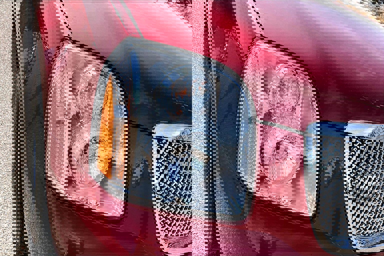 Used 2014 GMC Yukon XL Denali image 32