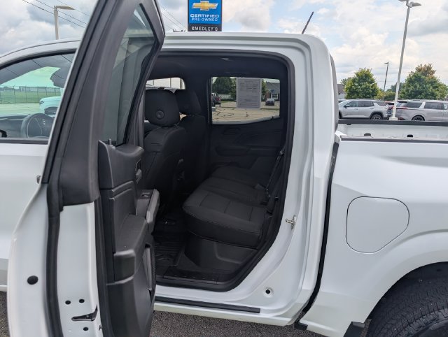 Used 2023 Chevrolet Colorado W/T RWD image 24