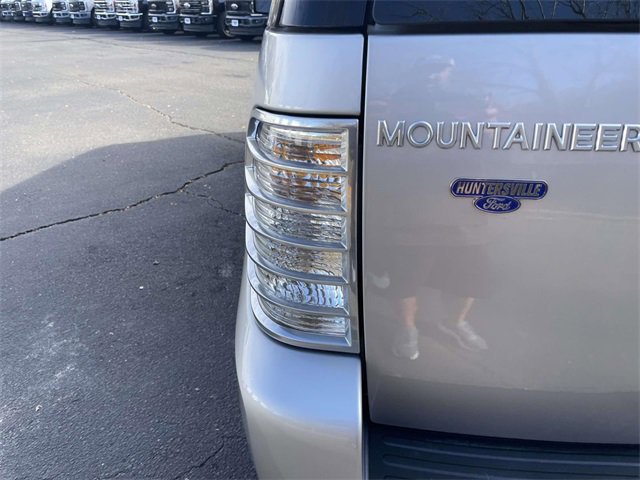 Used 2007 Mercury Mountaineer AWD image 30