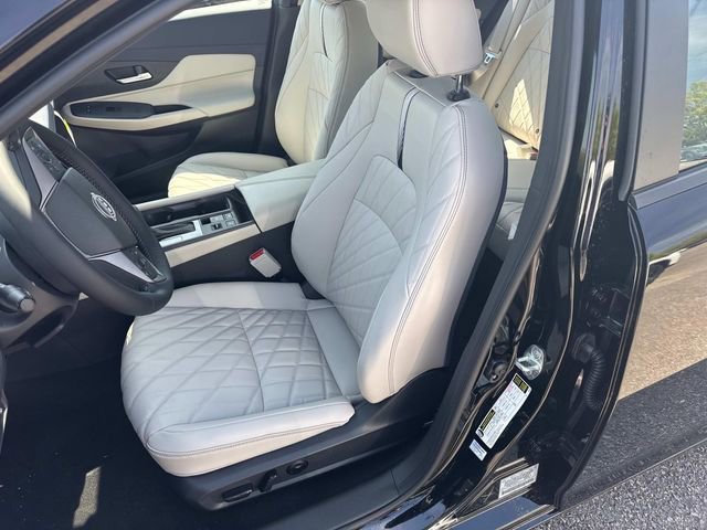 New 2026 Nissan Sentra SL w/ Floor Mat Package FWD image 29