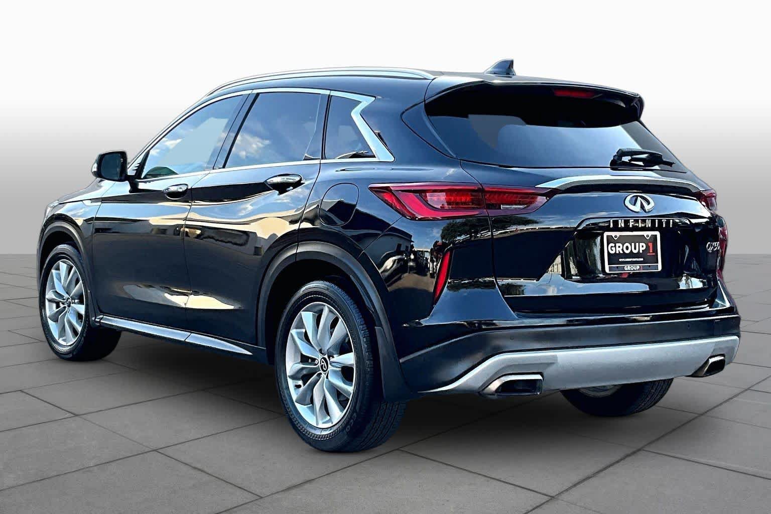 Used 2022 INFINITI QX50 Luxe w/ Cargo Package FWD image 12