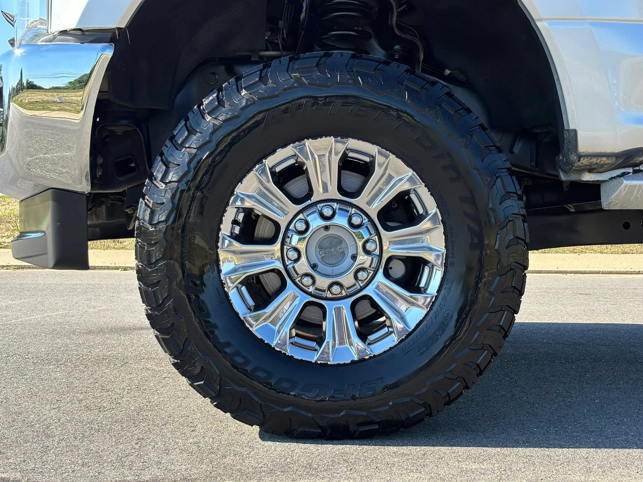 Used 2018 Ford F250 XLT w/ XLT Premium Package AWD/4WD image 12