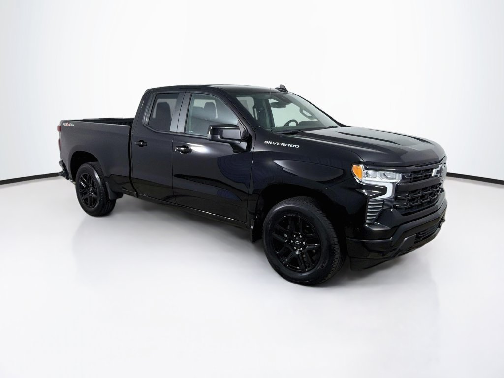 Used 2025 Chevrolet Silverado 1500 RST AWD/4WD image 3