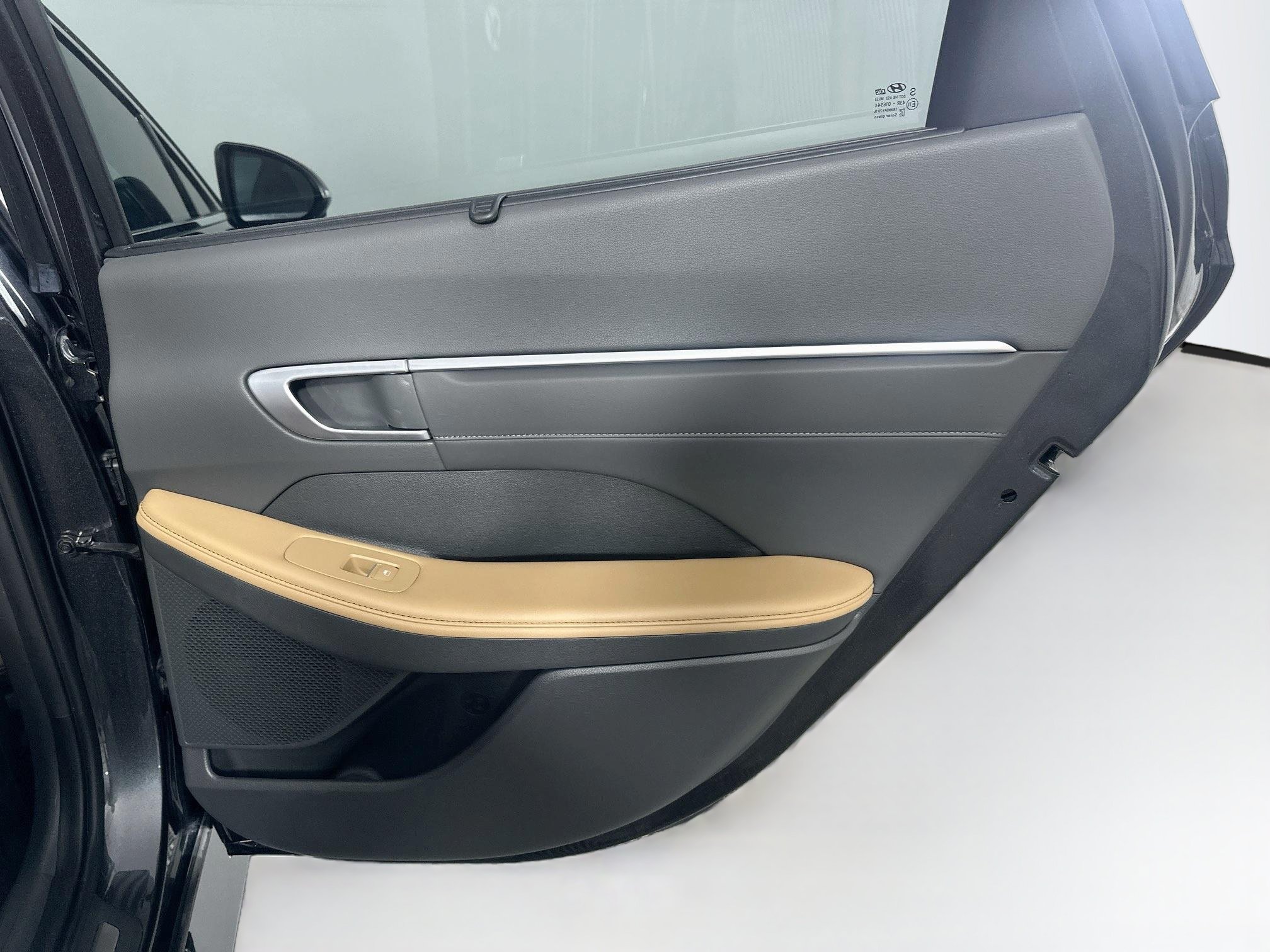 Used 2022 Hyundai Sonata Limited FWD image 29
