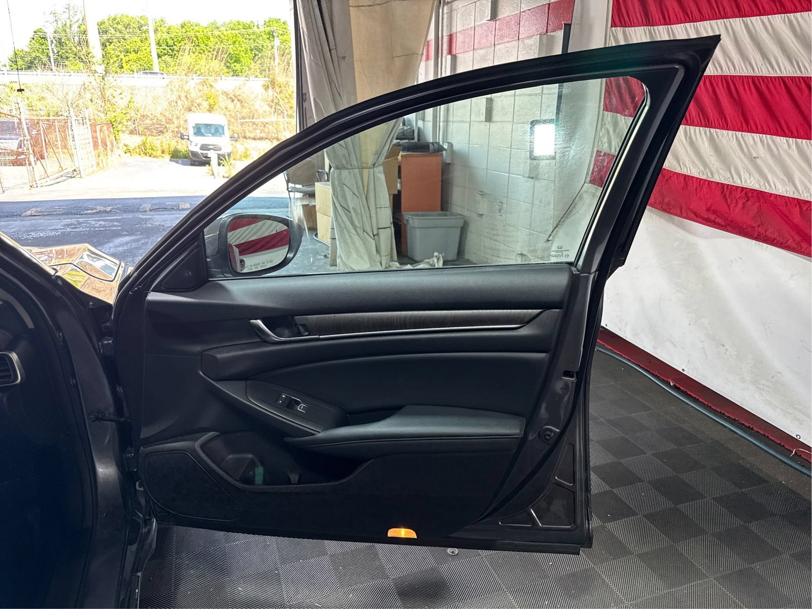 Used 2021 Honda Accord EX-L image 21