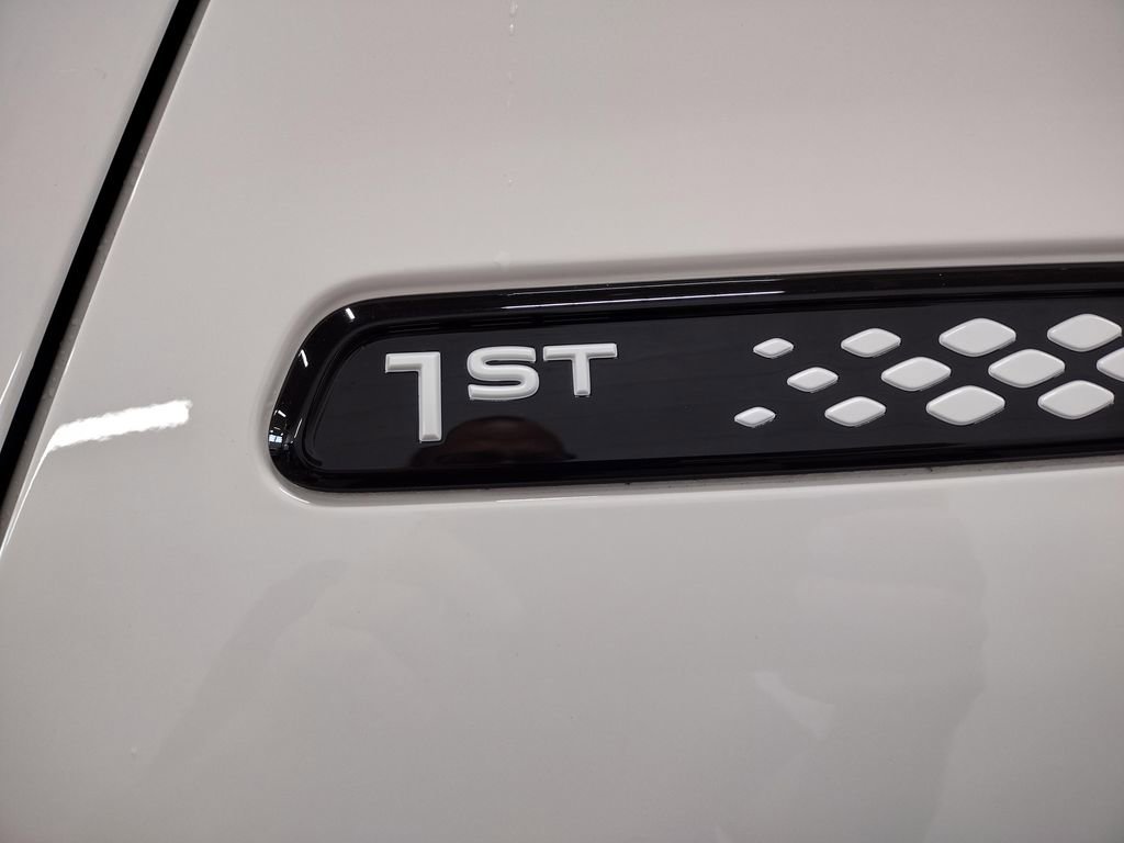 New 2025 Volkswagen ID. Buzz 1st Edition image 17