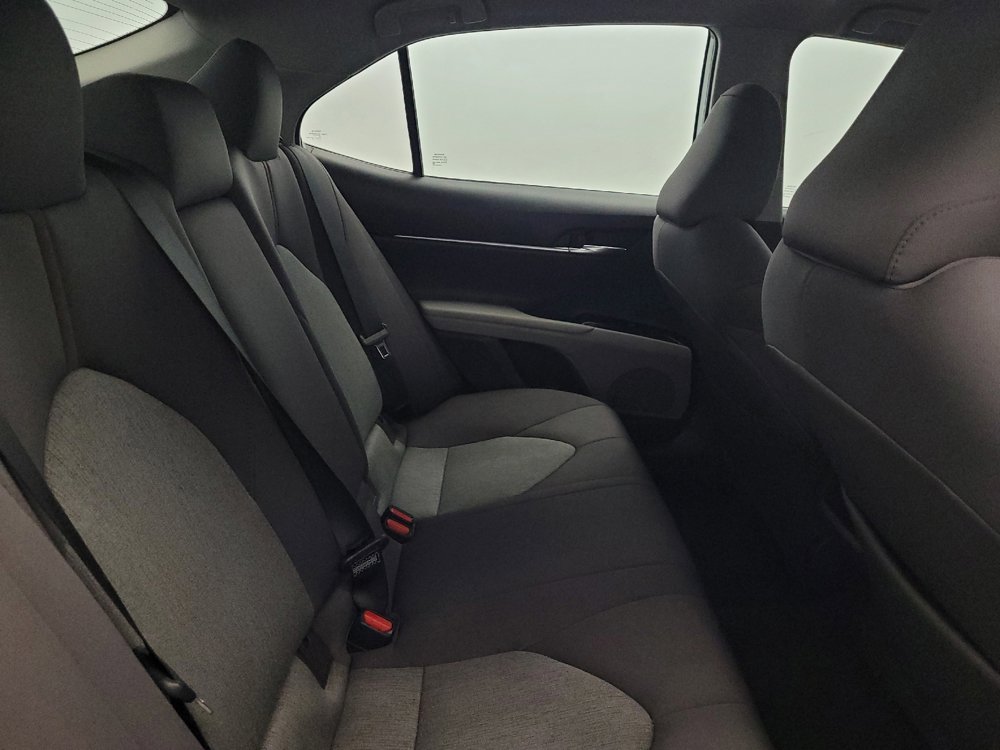 Used 2019 Toyota Camry LE image 19