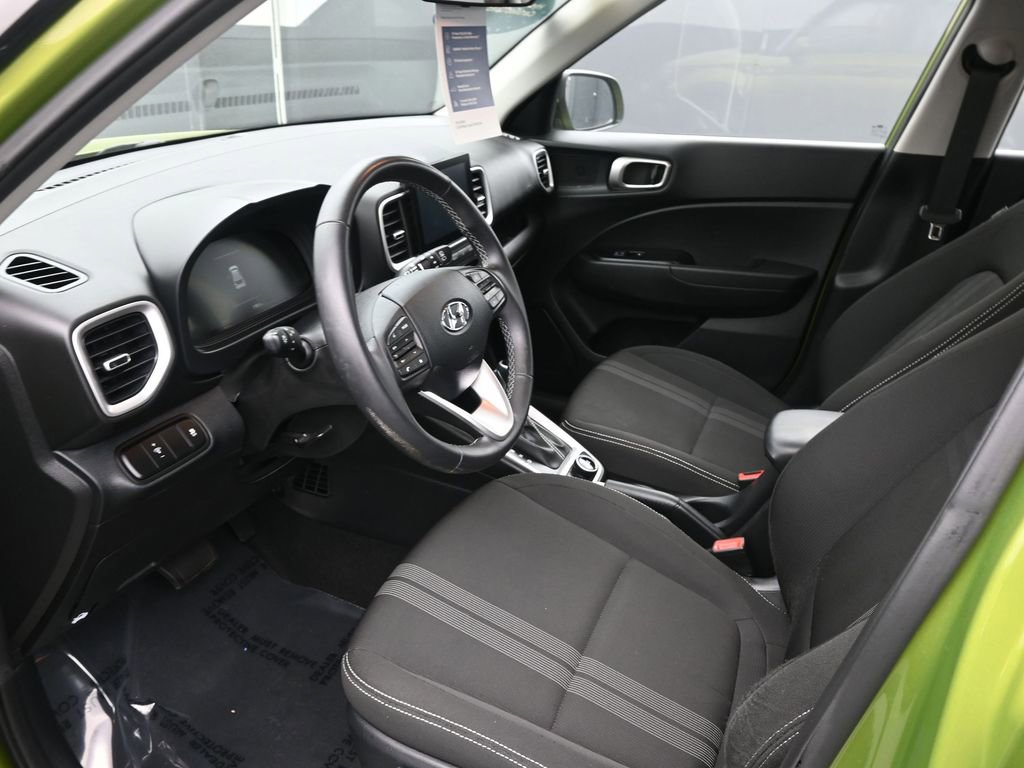 Certified 2024 Hyundai Venue SEL image 20