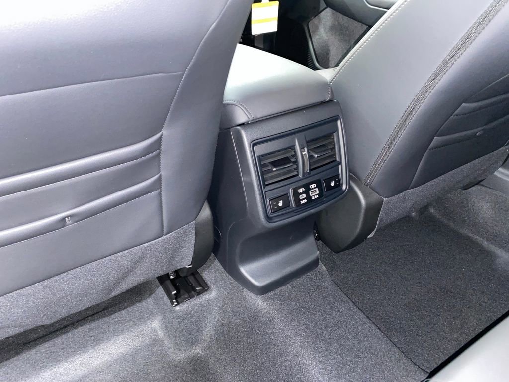 New 2026 Subaru Outback Limited AWD/4WD image 12