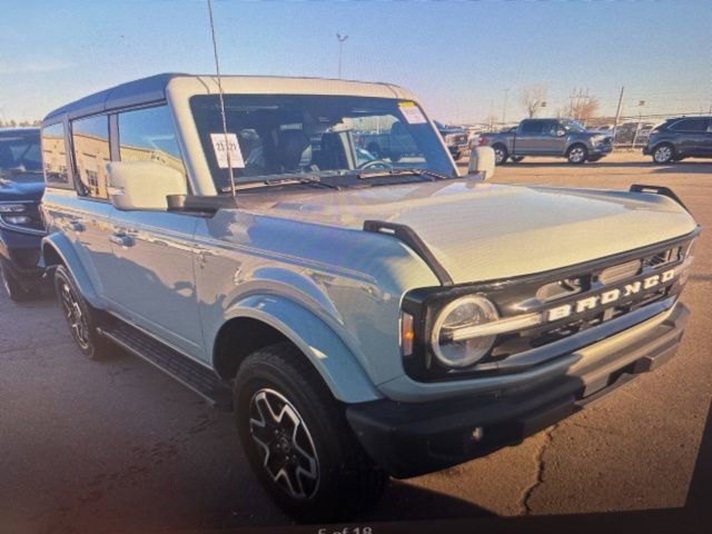 Used 2024 Ford Bronco Outer Banks image 13