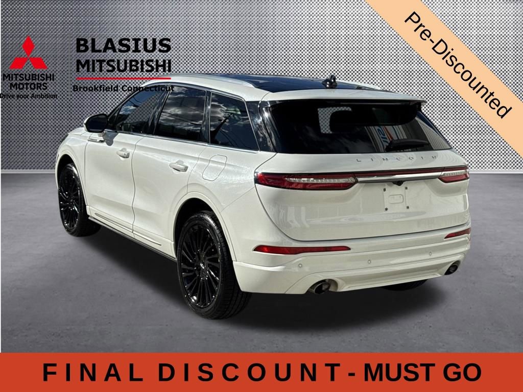 Used 2021 Lincoln Corsair Reserve AWD/4WD image 5