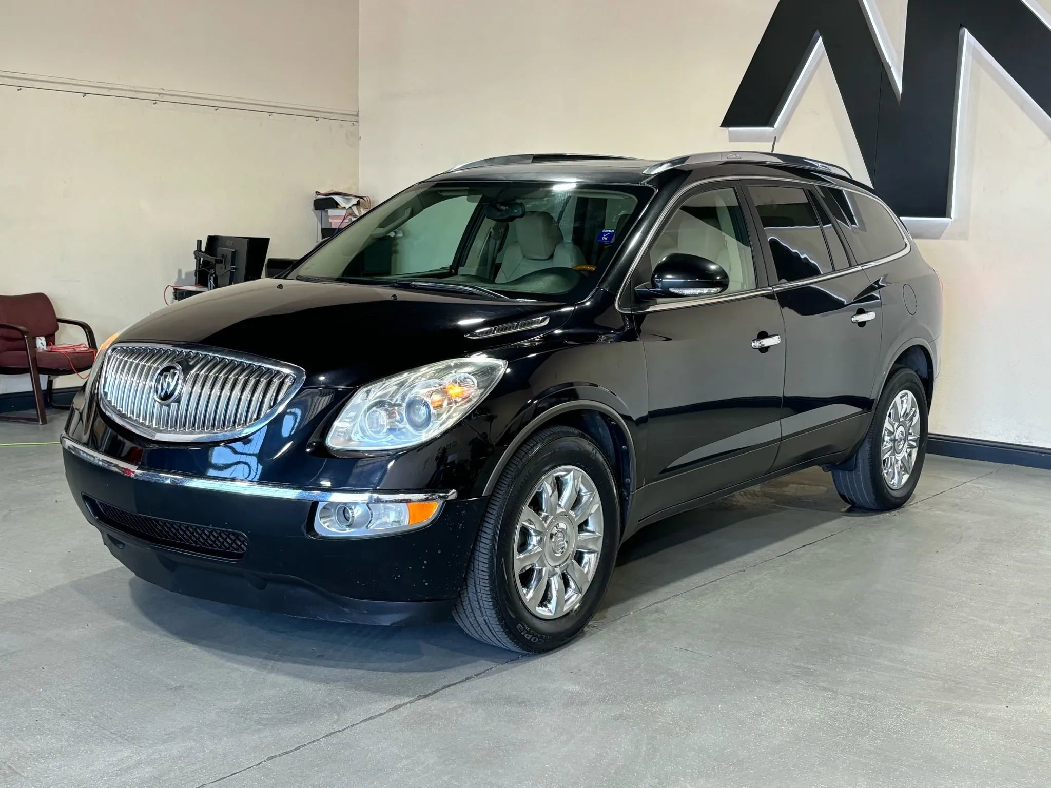 Used 2011 Buick Enclave CXL w/ Trailering Provision Package image 1